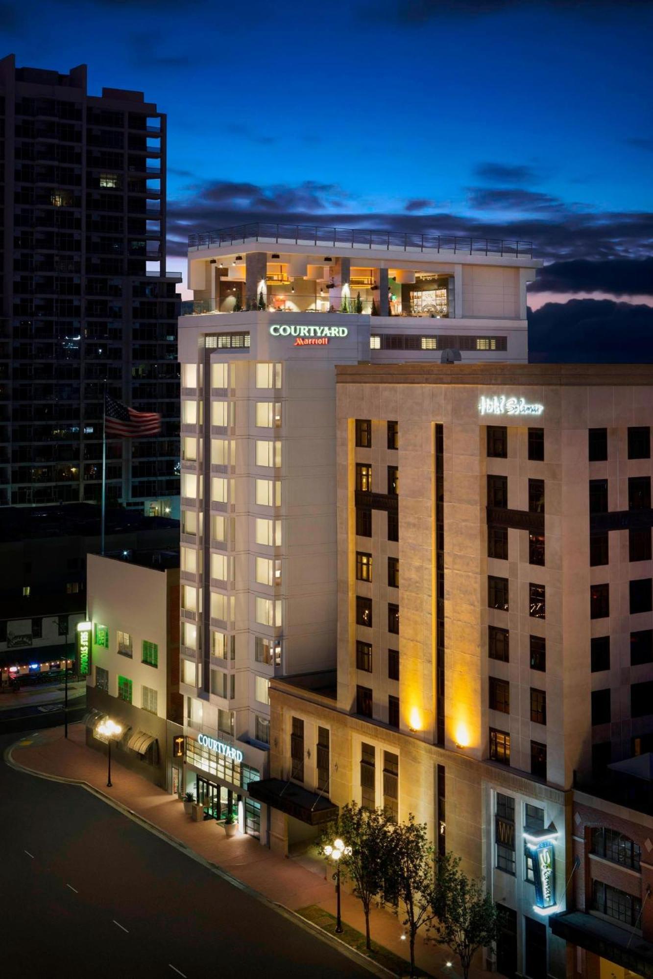 Courtyard By Marriott San Diego Gaslamp/Convention Center Exterior foto